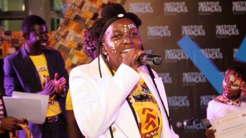 Le festival « Ivoire graine de conteurs » : Flopy Mendosa veut contribuer à la construction de l’adulte de demain, à travers la pratique du conte.