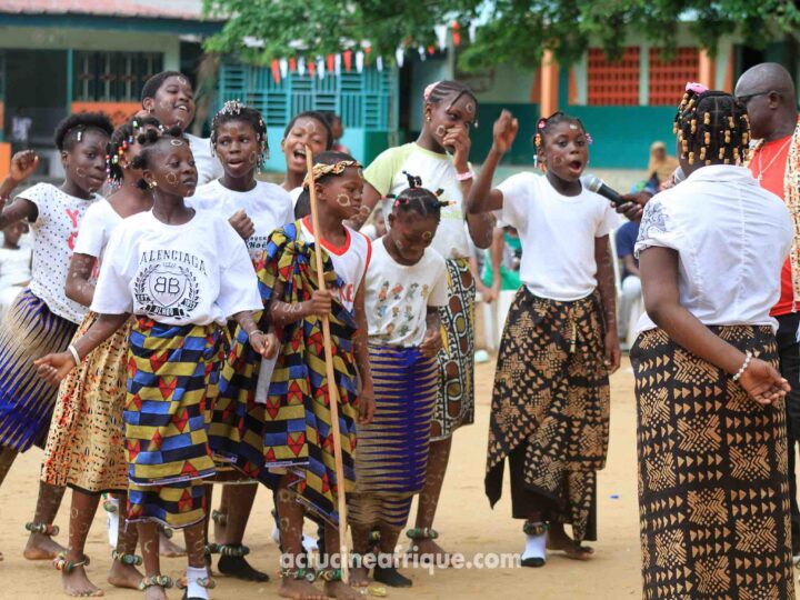 Festival / Abidjan : 4è édition du festival Noël aux couleurs artistiques et sociales, le REPAACCI inculque des valeurs de leadership aux enfants.