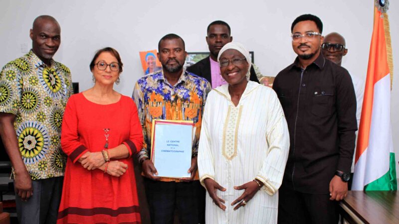 Cinéma / La bibliothèque cinématographique de Henri DUPARC sera reversée à la direction du patrimoine cinématographique de Côte d&rsquo;Ivoire Cinéma (ex ONACCI)
