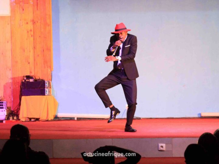 Humour / Tozolo enflamme de rires, l’espace IYF avec son spectacle « la ripologie »